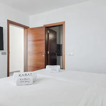 Karat Pyrite וילה